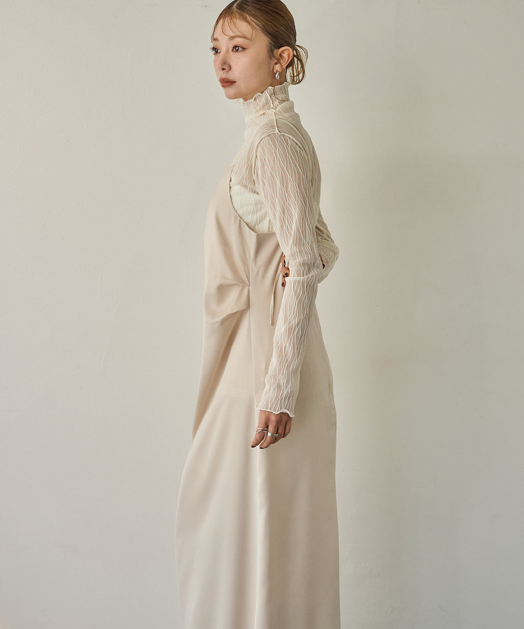 (eliuu)Luminous Satin Tuck C/A Onepiece