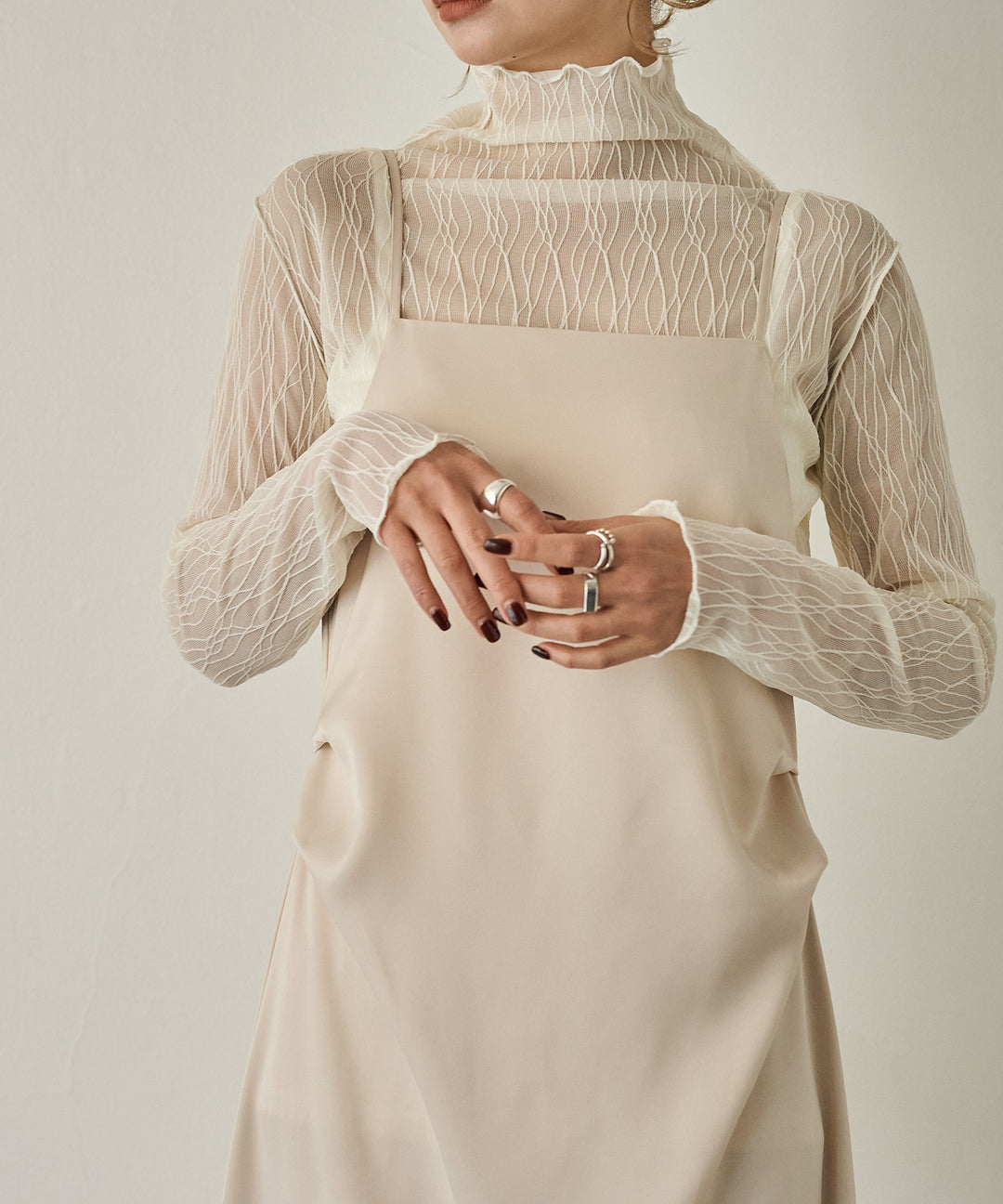 (eliuu)Tulle H/N Long Tee