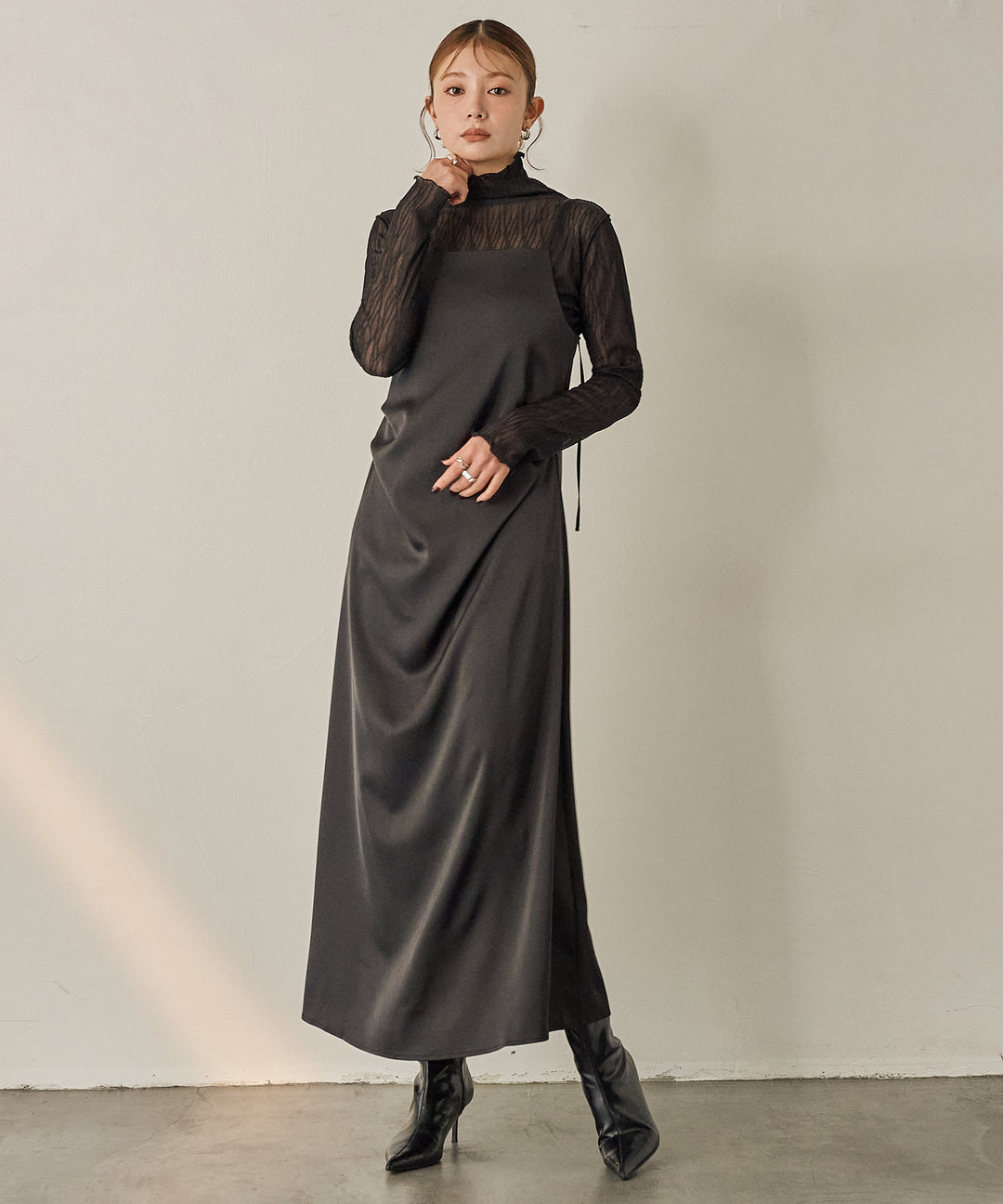 (eliuu)Luminous Satin Tuck C/A Onepiece