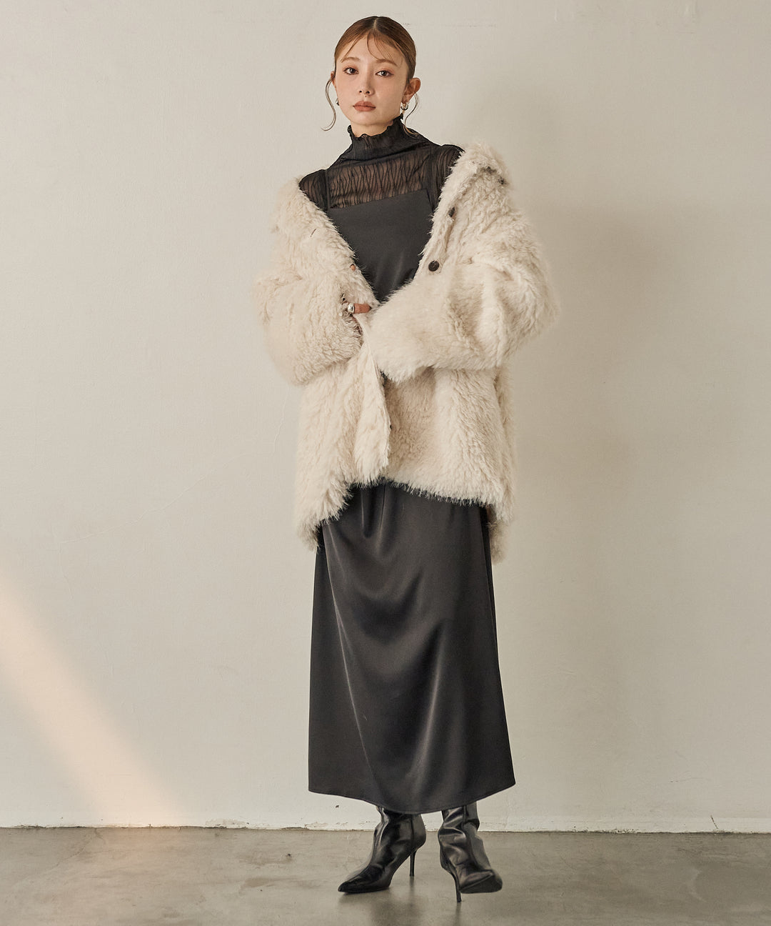 (eliuu)Luminous Satin Tuck C/A Onepiece