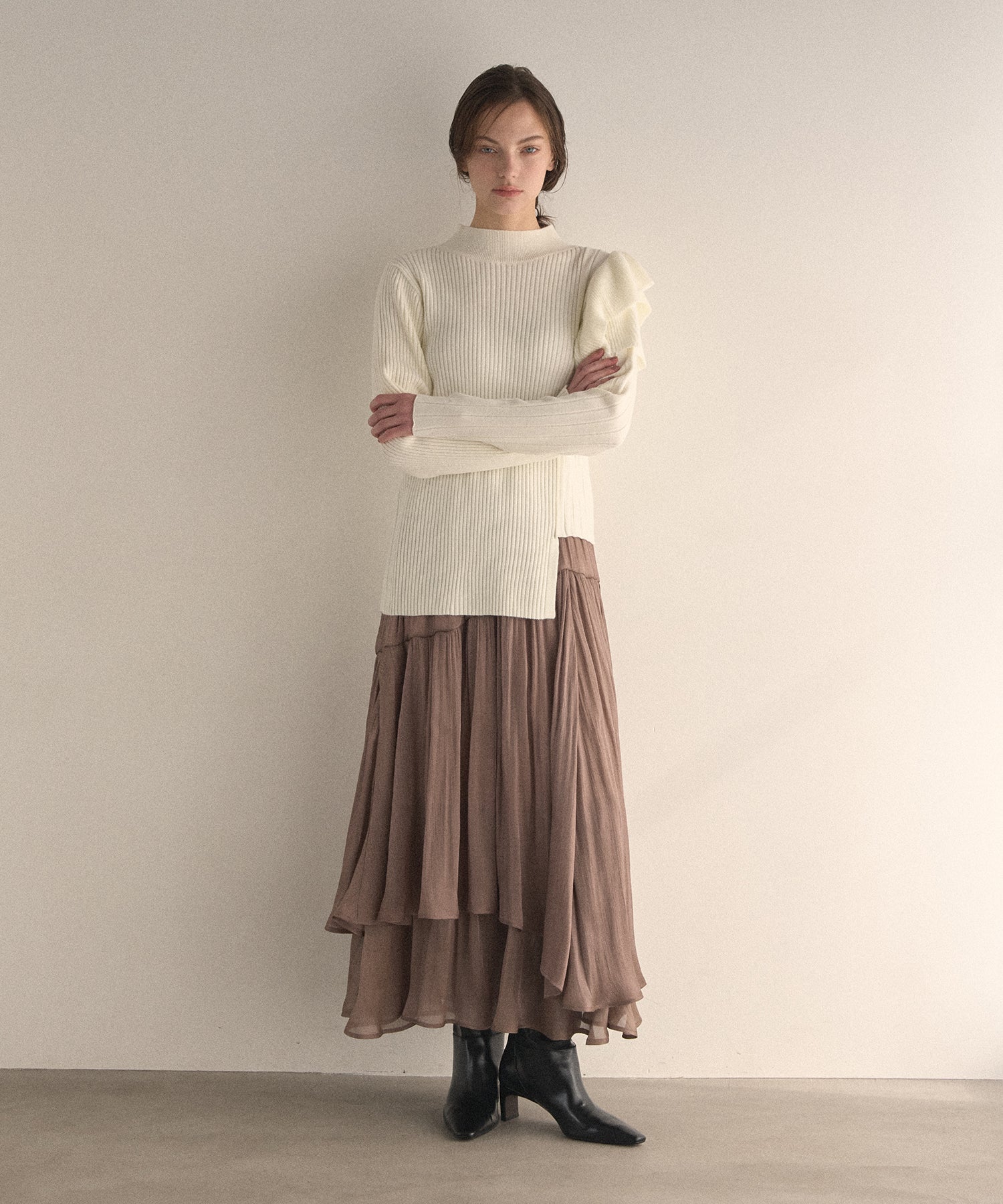 Aurora Tiered Sheen Skirt – MIELI INVARIANT