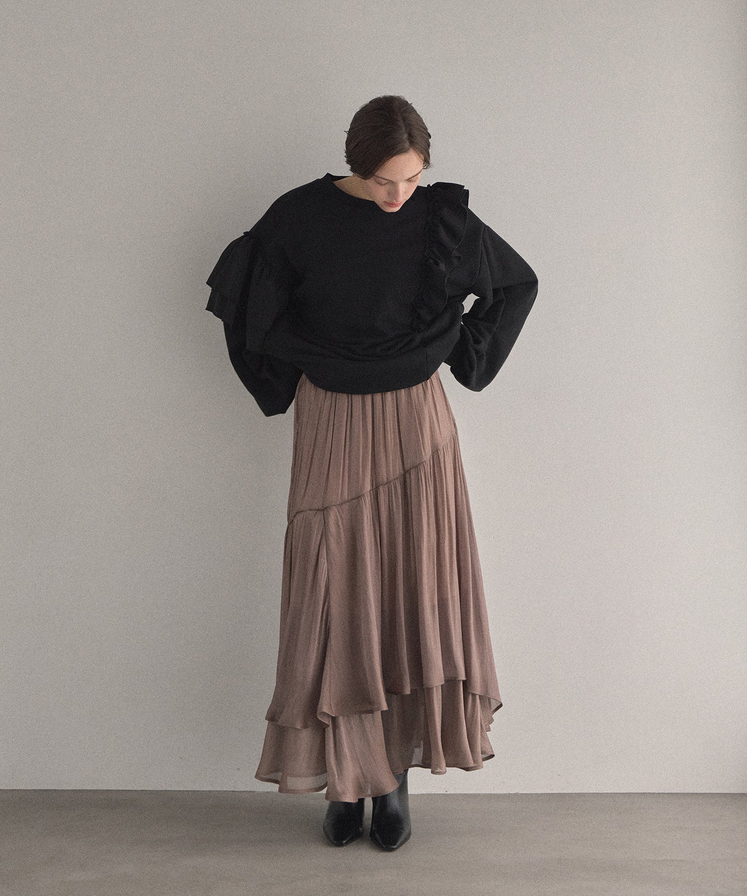 【美品新品タグ付】MIELI INVARIANT オーロラティアードスカート Aurora Tiered Sheen Skirt – MIELI INVARIANT