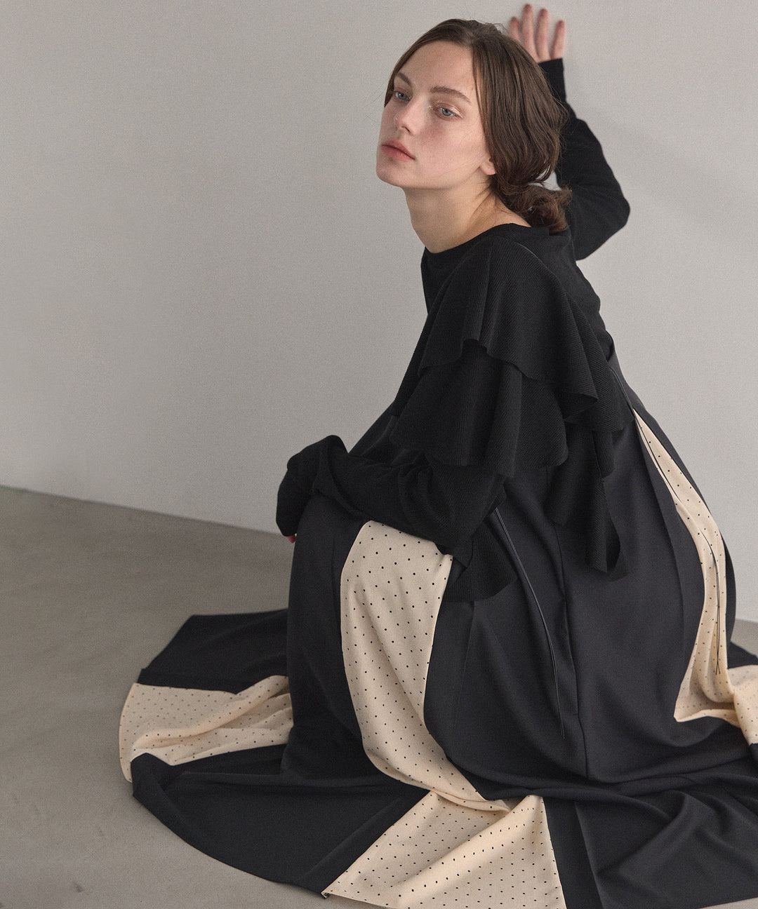 Asymmetry Ruffle Long Tee