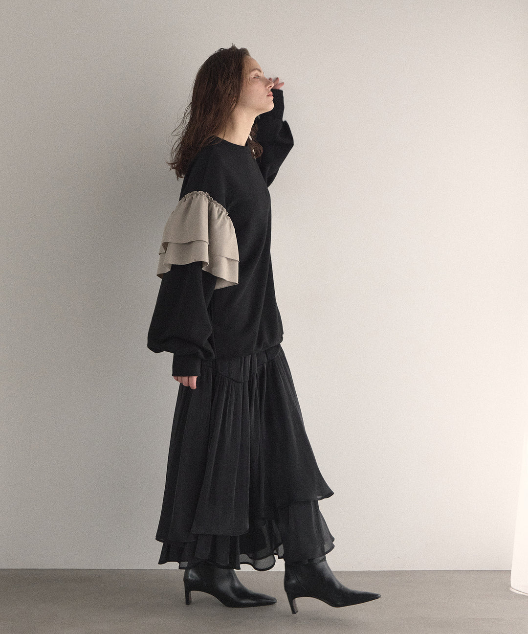 Frill Sweat Pull Over