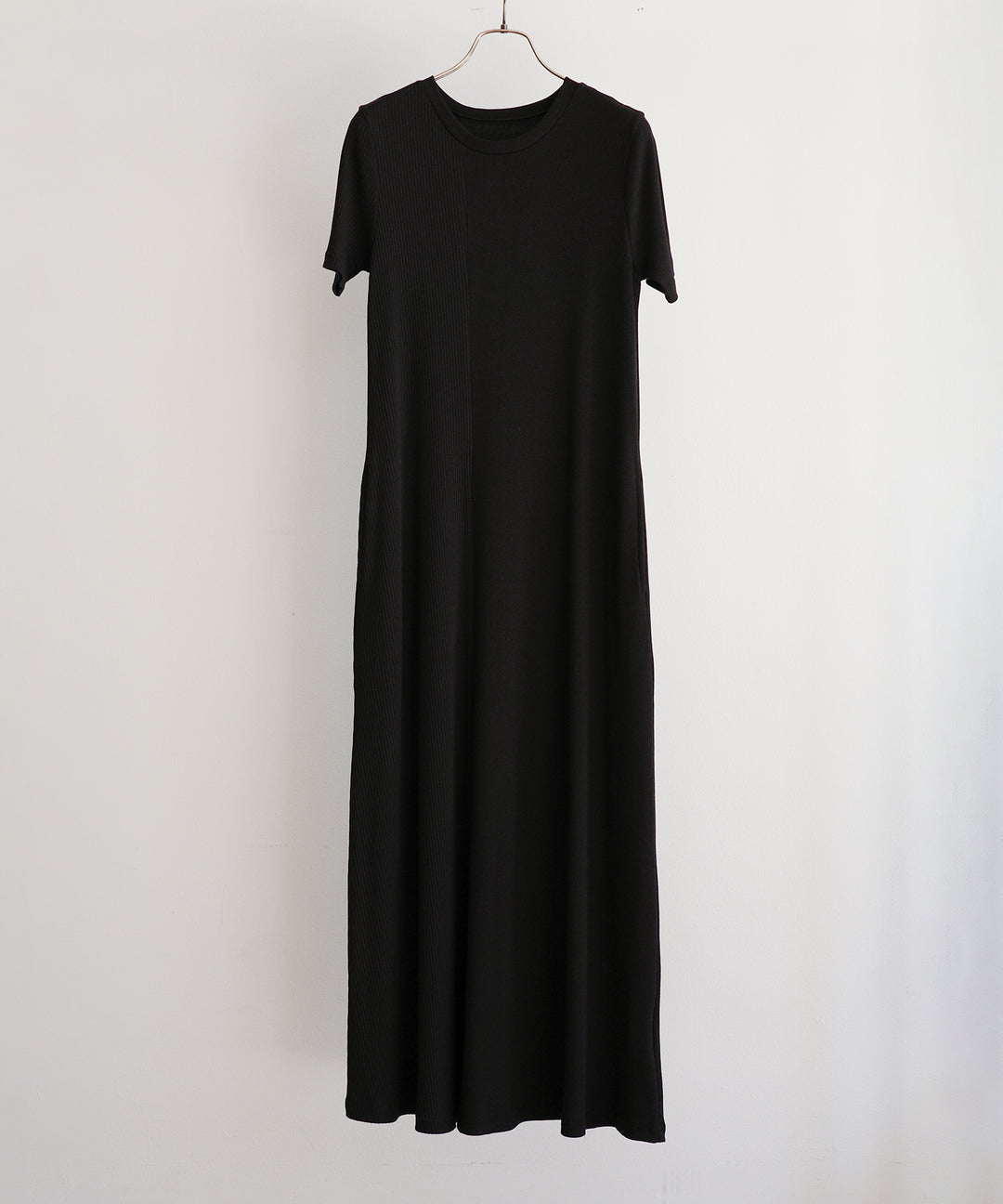 Rib Pitch Cut Flare Dress