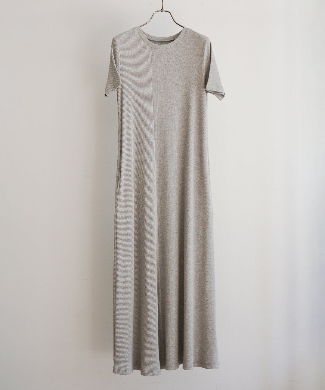 Rib Pitch Cut Flare Dress