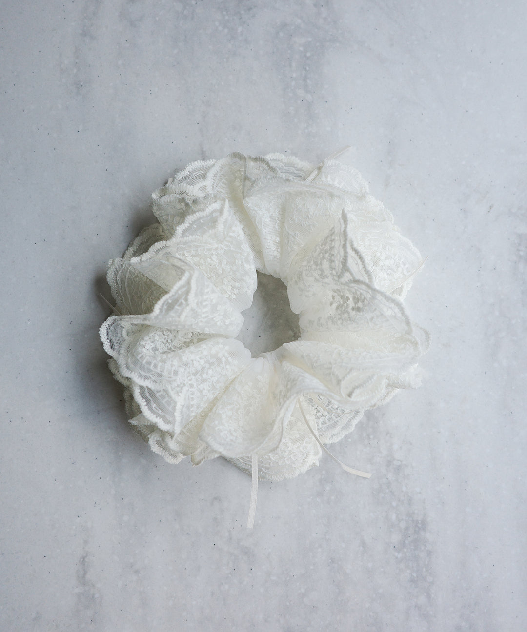 ANTIQUE W LACE Chou Chou