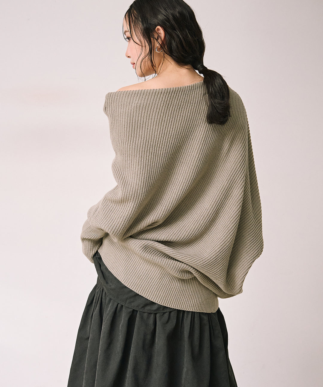 (eliuu)Drape Asymmetry Knit