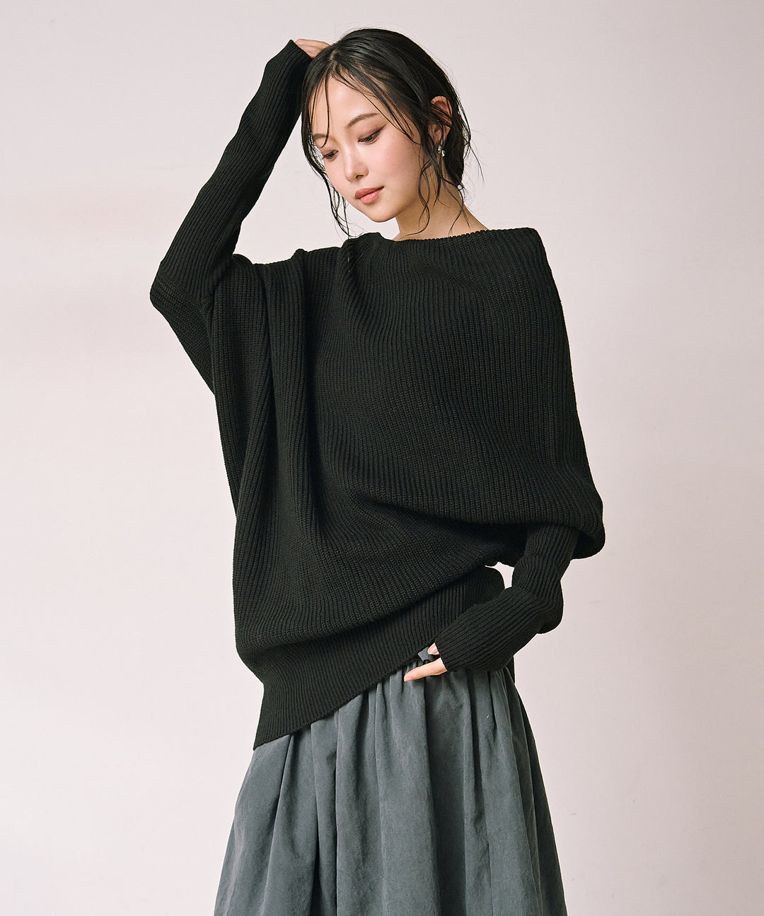[SET]Drape Asymmetry Knit+Tiered Peach Skin Skirt