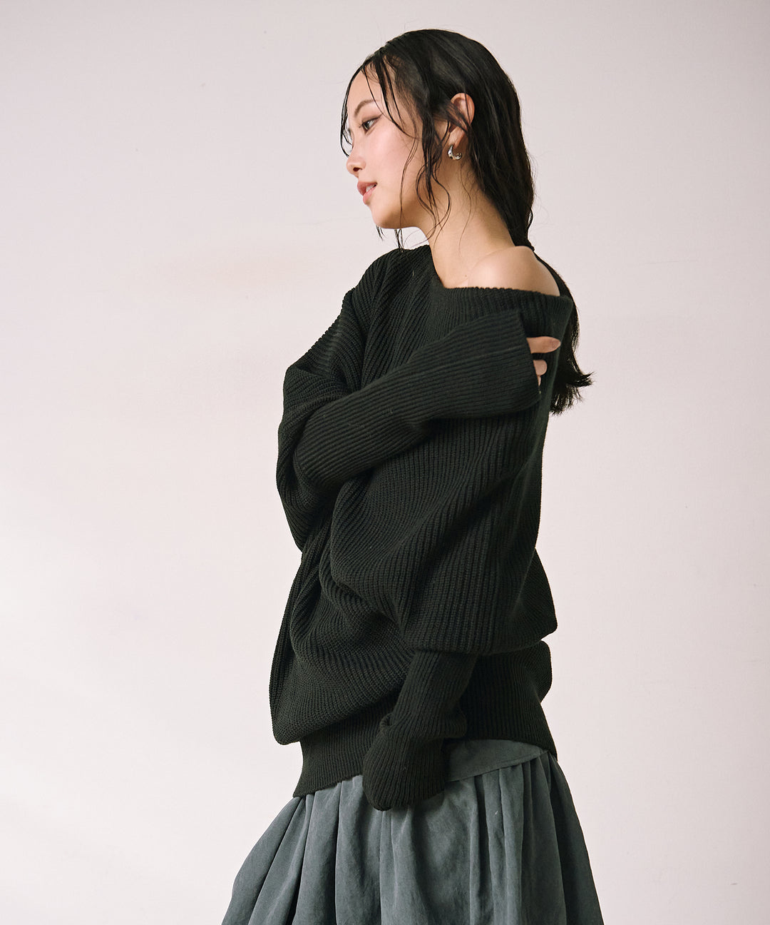 (eliuu)Drape Asymmetry Knit