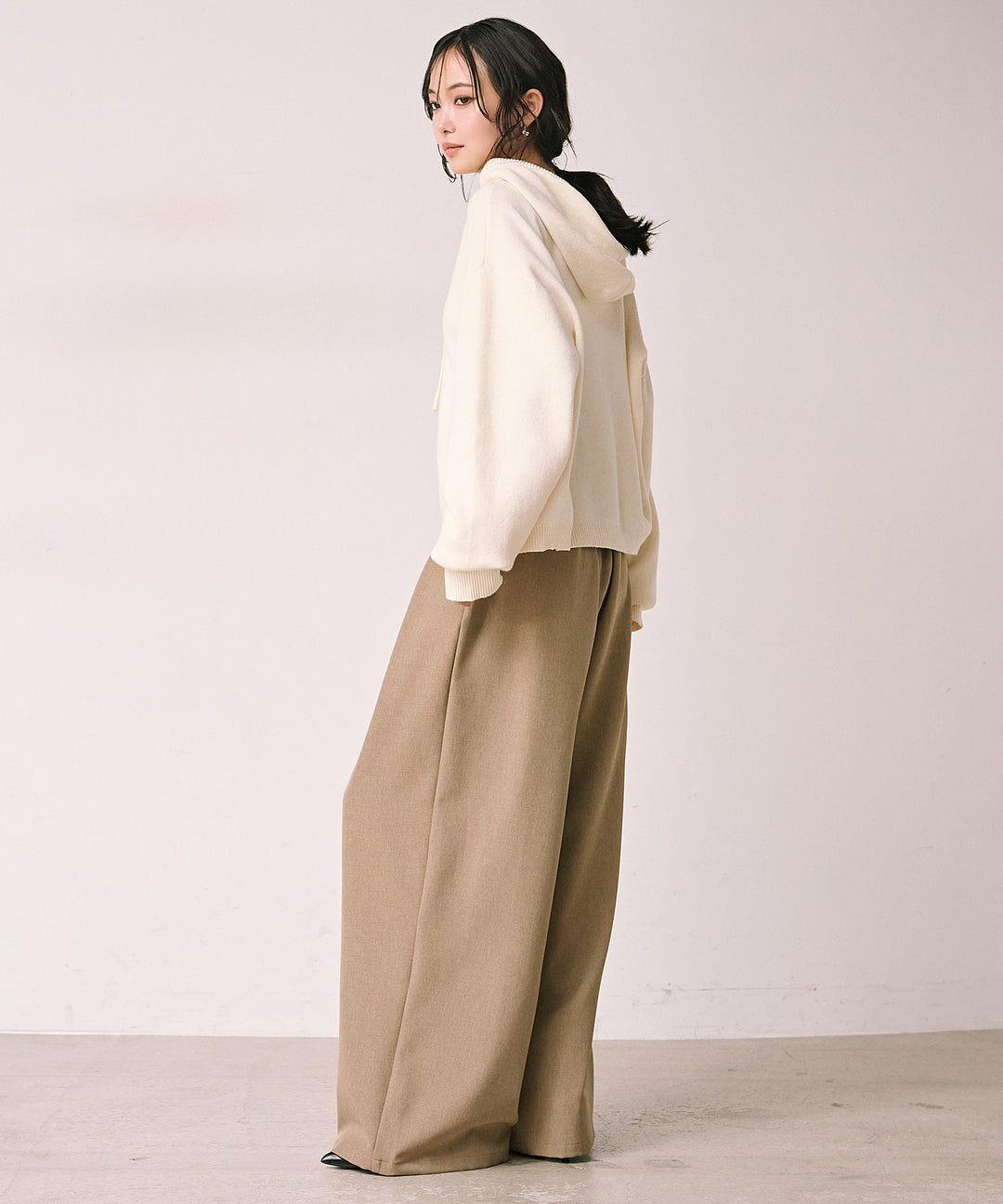 [SET]Simple Knit Hoodie+Satin Belt Highonz Tuck Slacks