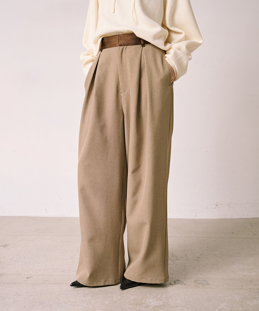 (eliuu)Satin Belt Highonz Tuck Slacks