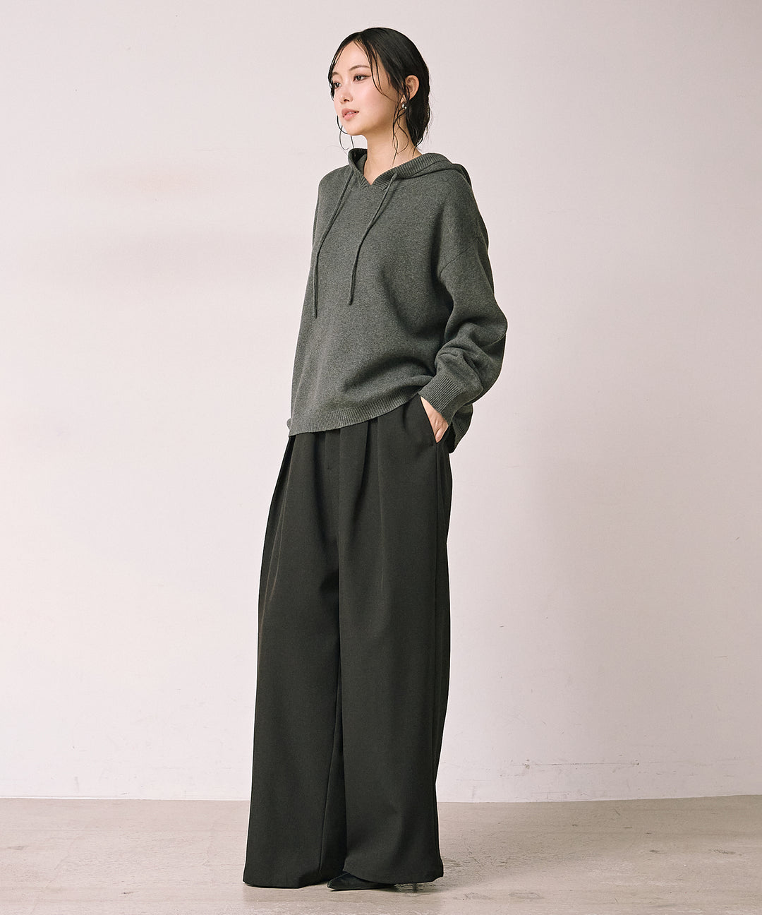 [SET]Simple Knit Hoodie+Satin Belt Highonz Tuck Slacks