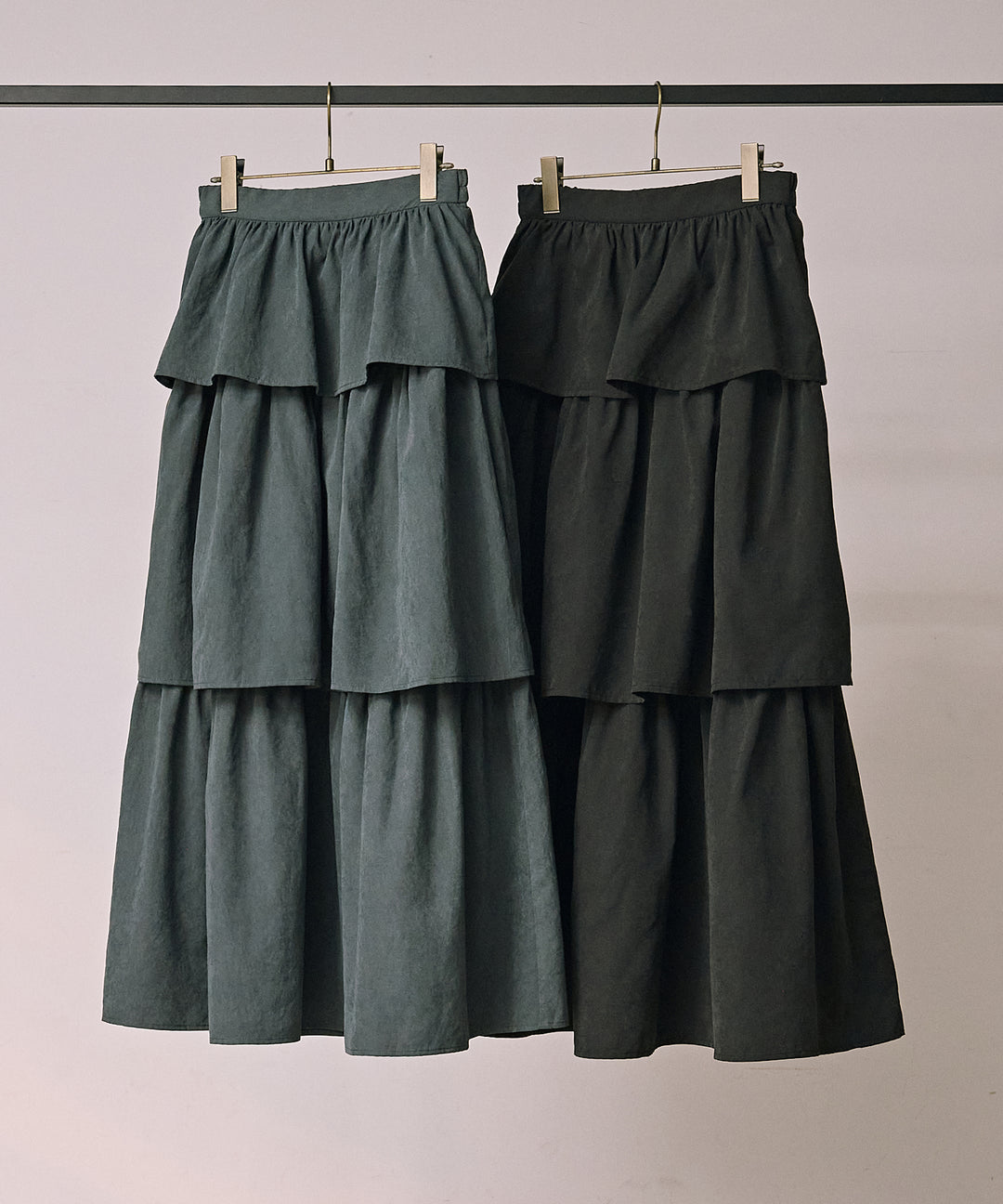 (eliuu)Tiered Peach Skin Skirt