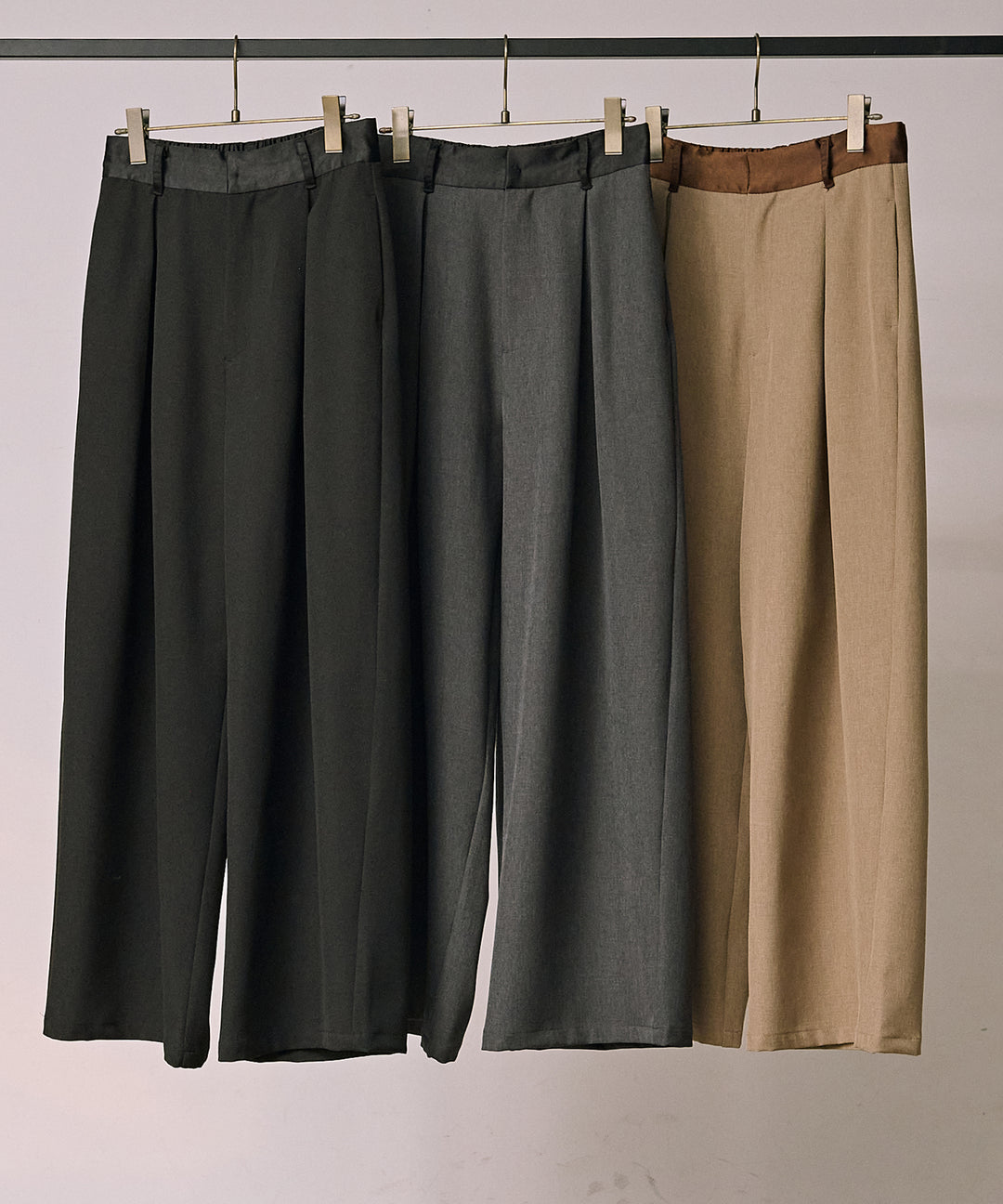 (eliuu)Satin Belt Highonz Tuck Slacks