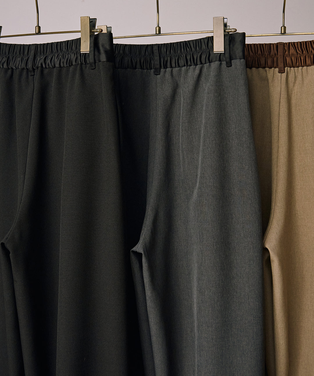 (eliuu)Satin Belt Highonz Tuck Slacks