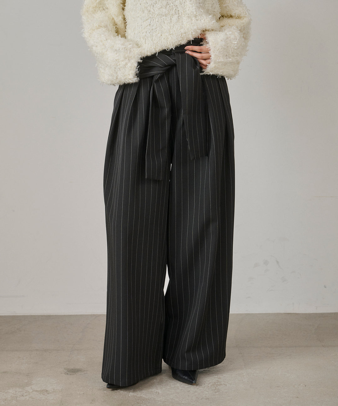 [SET]Tape Yarn P/O Kint+Pinstripe Coil Slacks