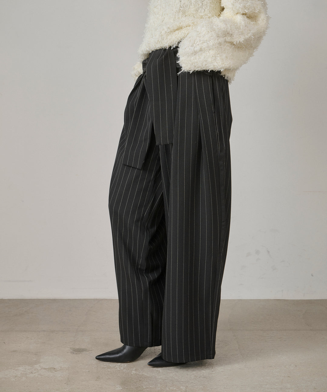 [SET]Tape Yarn P/O Kint+Pinstripe Coil Slacks