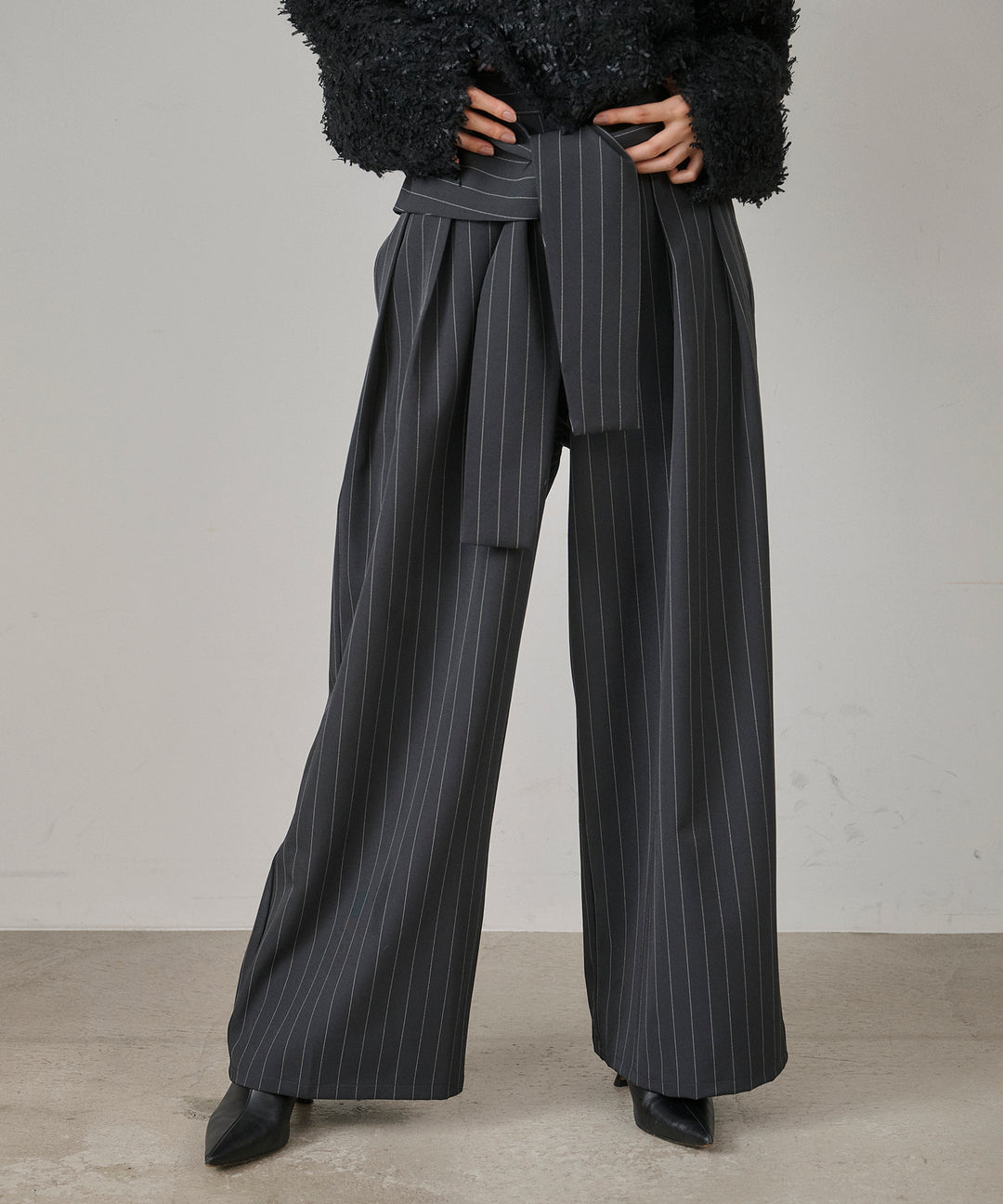 [SET]Tape Yarn P/O Kint+Pinstripe Coil Slacks