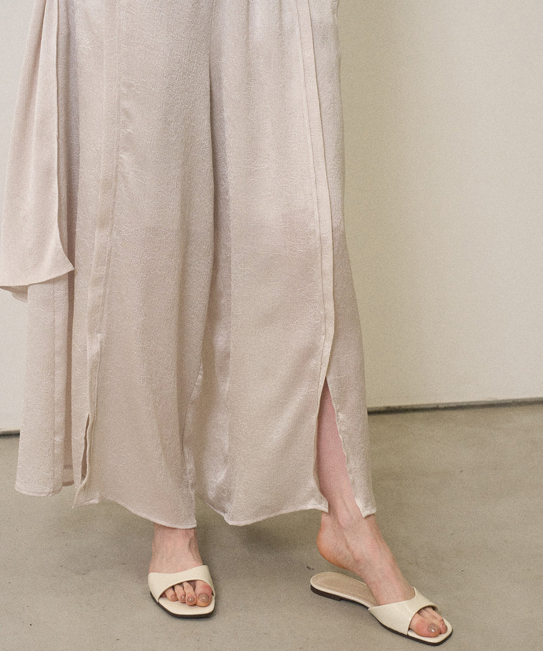 Crinkle Satin Wide Pants